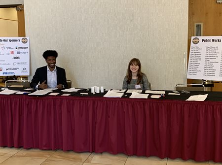 Roundup Check-In Table